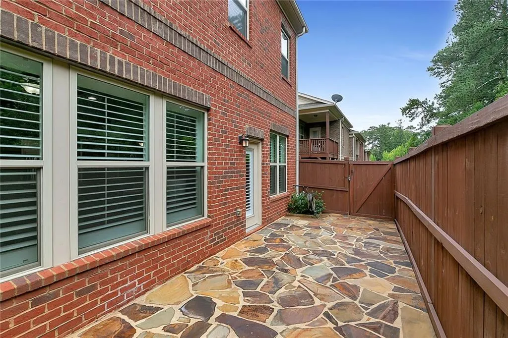 153 Barkley Lane, Sandy Springs, Georgia 30328, 3 Bedrooms Bedrooms, ,2 BathroomsBathrooms,Residential,Sold,153 Barkley Lane,6791838