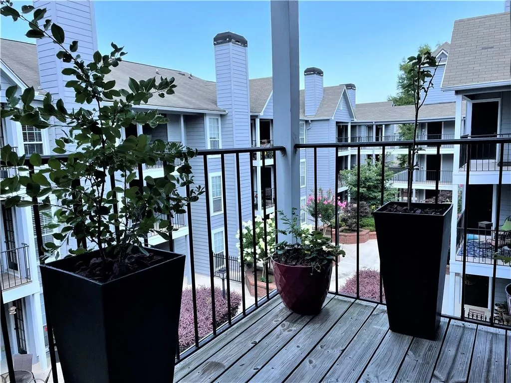 122 Granville Court, Atlanta, Georgia 30328, 2 Bedrooms Bedrooms, ,2 BathroomsBathrooms,Residential,Sold,122 Granville Court,6910037