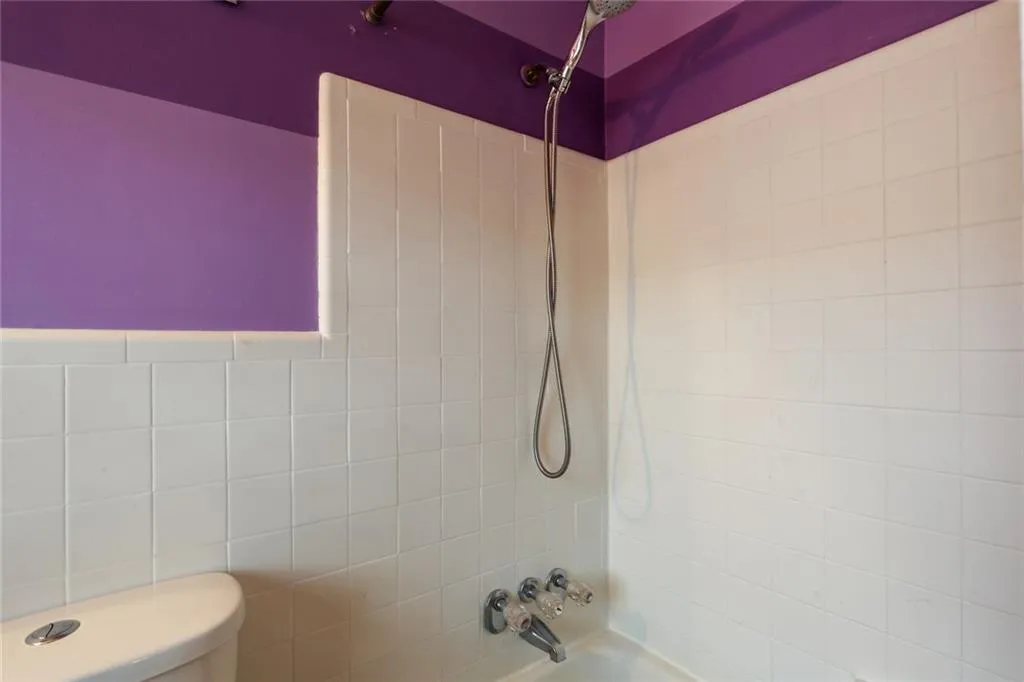 6520 Roswell Road Unit 9, Atlanta, Georgia 30328, 3 Bedrooms Bedrooms, ,2 BathroomsBathrooms,Residential,Sold,6520 Roswell Road Unit 9,6098889