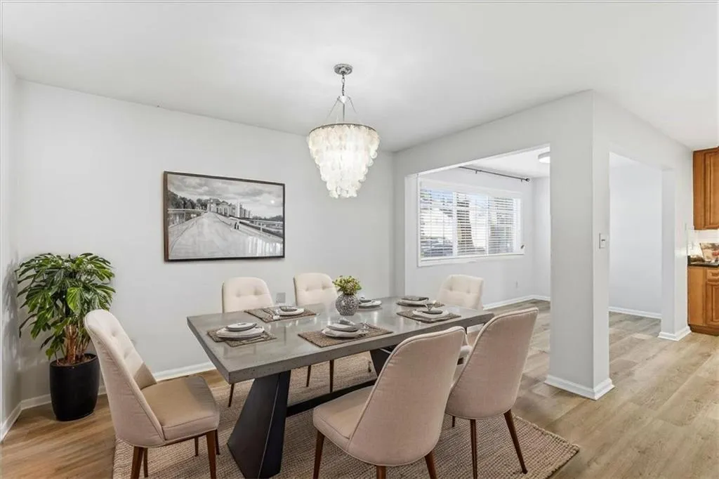 1468 Briarwood Road Ne Unit 303, Brookhaven, Georgia 30319, 2 Bedrooms Bedrooms, ,2 BathroomsBathrooms,Residential,For Sale,1468 Briarwood Road Ne Unit 303,7671728