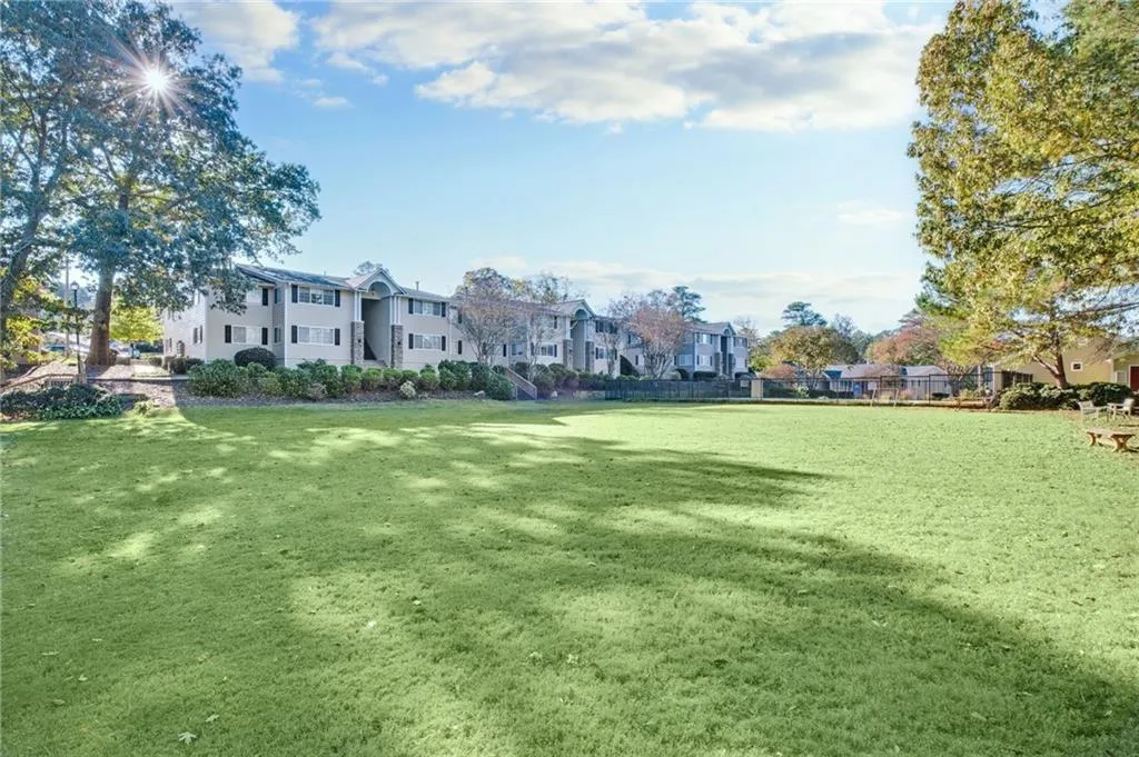 1468 Briarwood Road Ne Unit 303, Brookhaven, Georgia 30319, 2 Bedrooms Bedrooms, ,2 BathroomsBathrooms,Residential,For Sale,1468 Briarwood Road Ne Unit 303,7671728