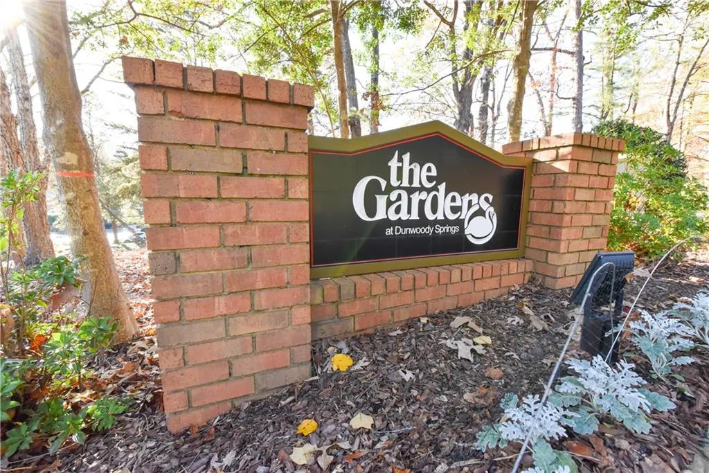 1105 Garden Court, Sandy Springs, Georgia 30328, 2 Bedrooms Bedrooms, ,2 BathroomsBathrooms,Residential,Sold,1105 Garden Court,6812539