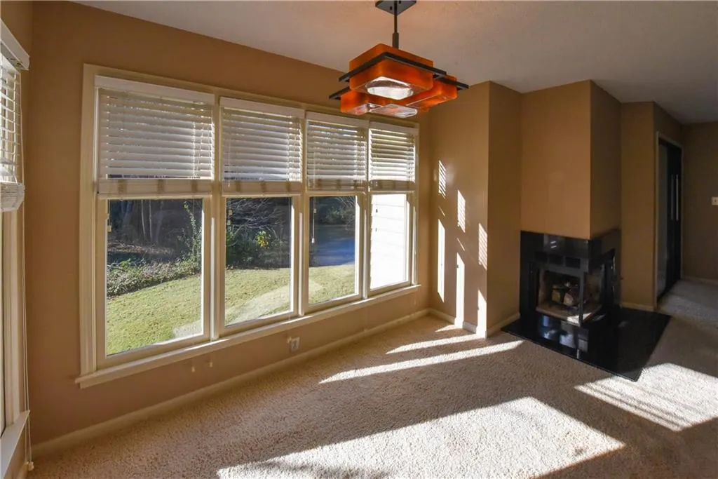 1105 Garden Court, Sandy Springs, Georgia 30328, 2 Bedrooms Bedrooms, ,2 BathroomsBathrooms,Residential,Sold,1105 Garden Court,6812539