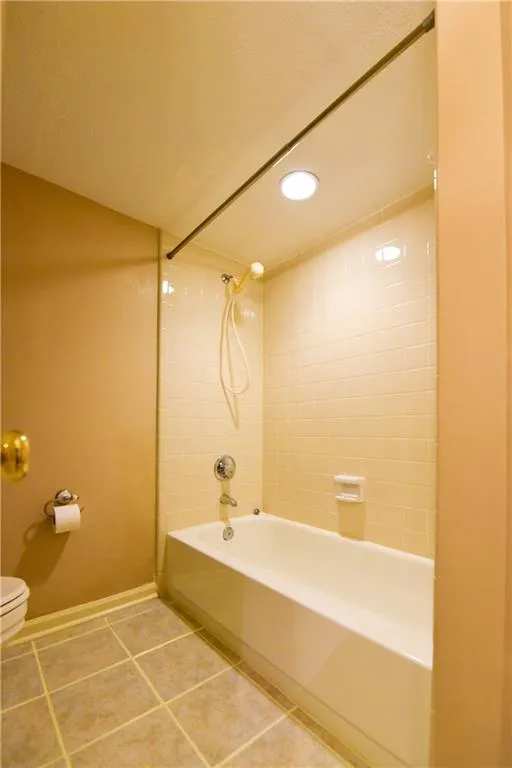 1105 Garden Court, Sandy Springs, Georgia 30328, 2 Bedrooms Bedrooms, ,2 BathroomsBathrooms,Residential,Sold,1105 Garden Court,6812539