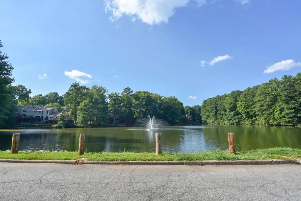 1105 Garden Court, Sandy Springs, Georgia 30328, 2 Bedrooms Bedrooms, ,2 BathroomsBathrooms,Residential,Sold,1105 Garden Court,6812539