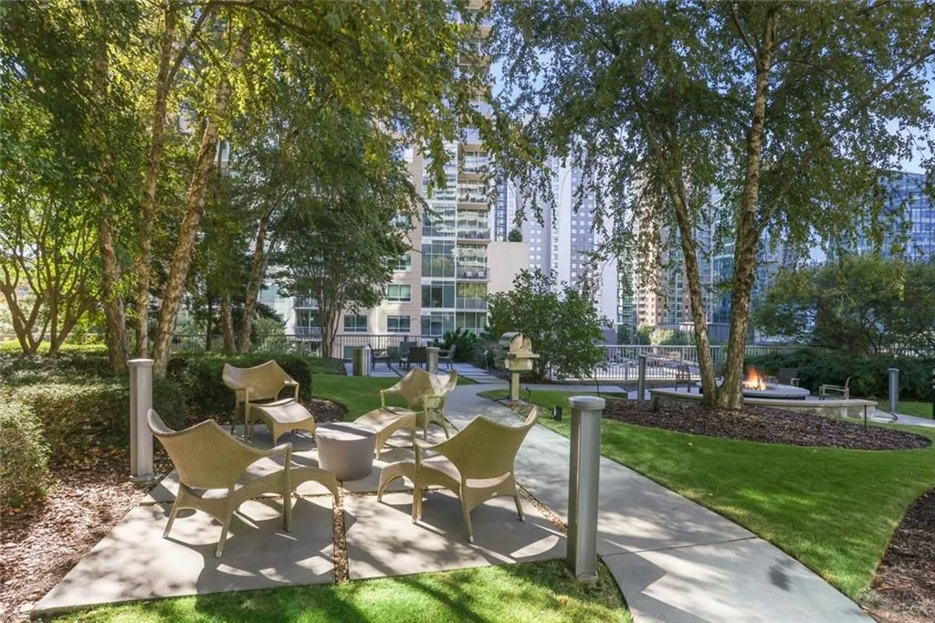 950 W Peachtree Street Nw Unit 803, Atlanta, Georgia 30309, 2 Bedrooms Bedrooms, ,2 BathroomsBathrooms,Residential,For Sale,950 W Peachtree Street Nw Unit 803,7666439