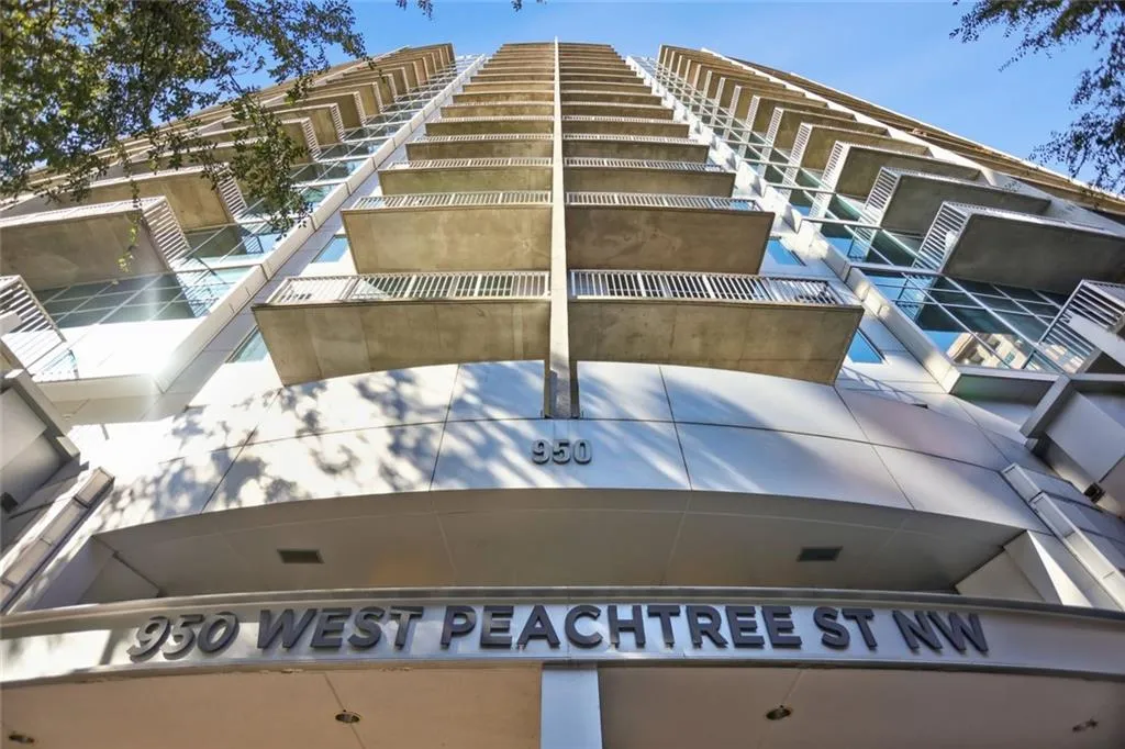 950 W Peachtree Street Nw Unit 803, Atlanta, Georgia 30309, 2 Bedrooms Bedrooms, ,2 BathroomsBathrooms,Residential,For Sale,950 W Peachtree Street Nw Unit 803,7666439