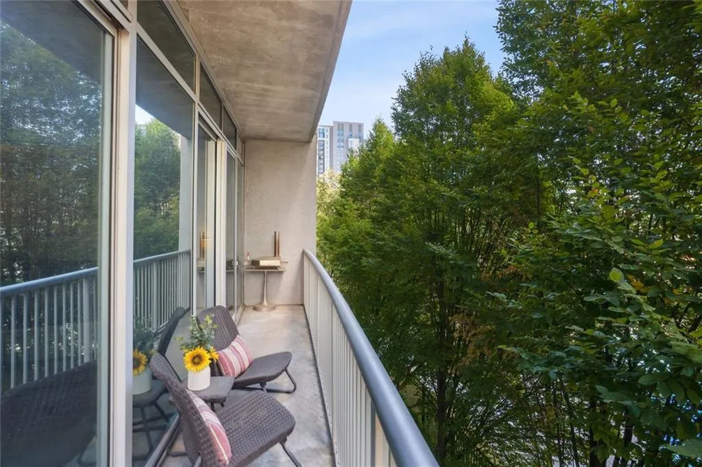 950 W Peachtree Street Nw Unit 803, Atlanta, Georgia 30309, 2 Bedrooms Bedrooms, ,2 BathroomsBathrooms,Residential,For Sale,950 W Peachtree Street Nw Unit 803,7666439