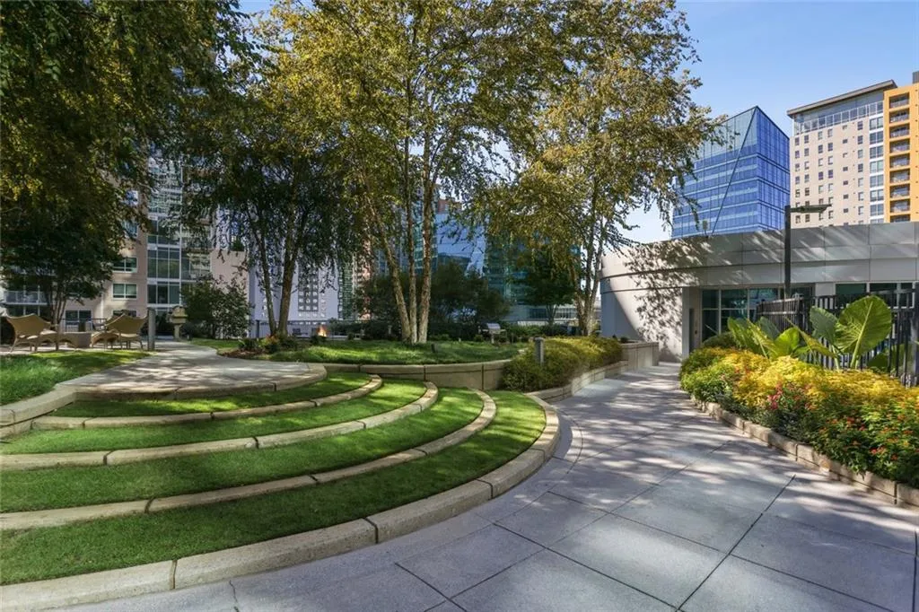 950 W Peachtree Street Nw Unit 803, Atlanta, Georgia 30309, 2 Bedrooms Bedrooms, ,2 BathroomsBathrooms,Residential,For Sale,950 W Peachtree Street Nw Unit 803,7666439