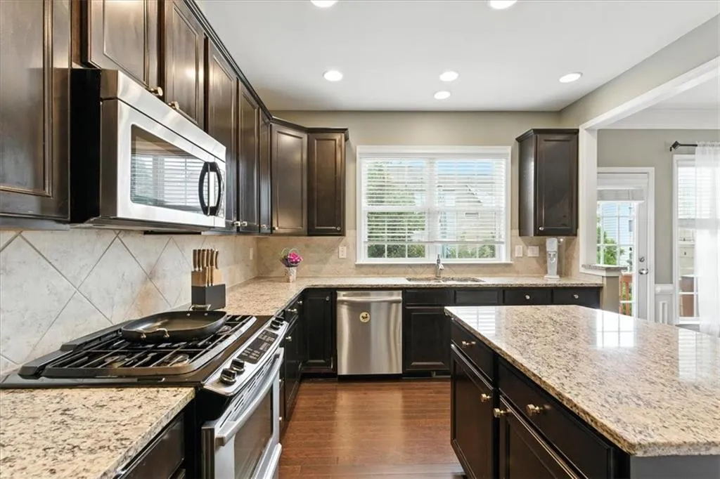 5045 Ridgemont Walk Se Unit 28, Atlanta, Georgia 30339, 4 Bedrooms Bedrooms, ,3 BathroomsBathrooms,Residential,For Sale,5045 Ridgemont Walk Se Unit 28,7626193