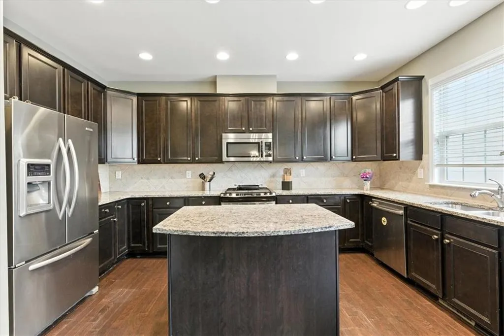5045 Ridgemont Walk Se Unit 28, Atlanta, Georgia 30339, 4 Bedrooms Bedrooms, ,3 BathroomsBathrooms,Residential,For Sale,5045 Ridgemont Walk Se Unit 28,7626193