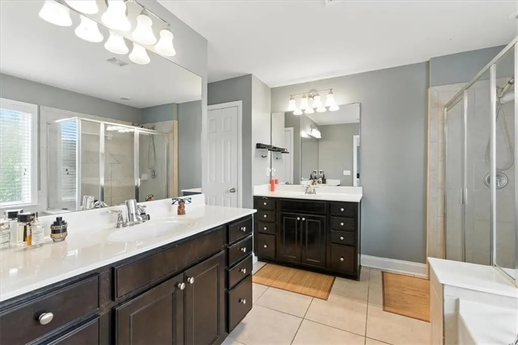 5045 Ridgemont Walk Se Unit 28, Atlanta, Georgia 30339, 4 Bedrooms Bedrooms, ,3 BathroomsBathrooms,Residential,For Sale,5045 Ridgemont Walk Se Unit 28,7626193