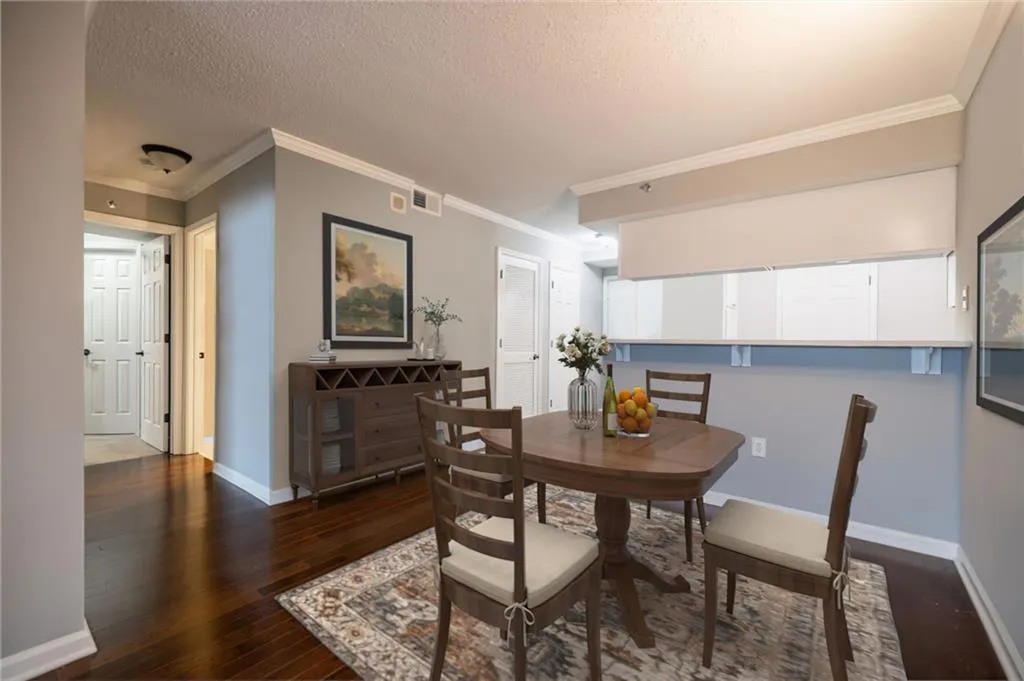 795 Hammond Dr Unit 801, Sandy Springs, Georgia 30328, 2 Bedrooms Bedrooms, ,1 BathroomBathrooms,Residential,Sold,795 Hammond Dr Unit 801,6962792