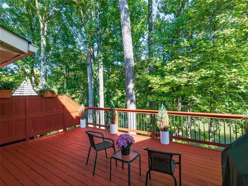 41 Basswood Circle, Atlanta, Georgia 30328, 4 Bedrooms Bedrooms, ,3 BathroomsBathrooms,Residential,Sold,41 Basswood Circle,6637850