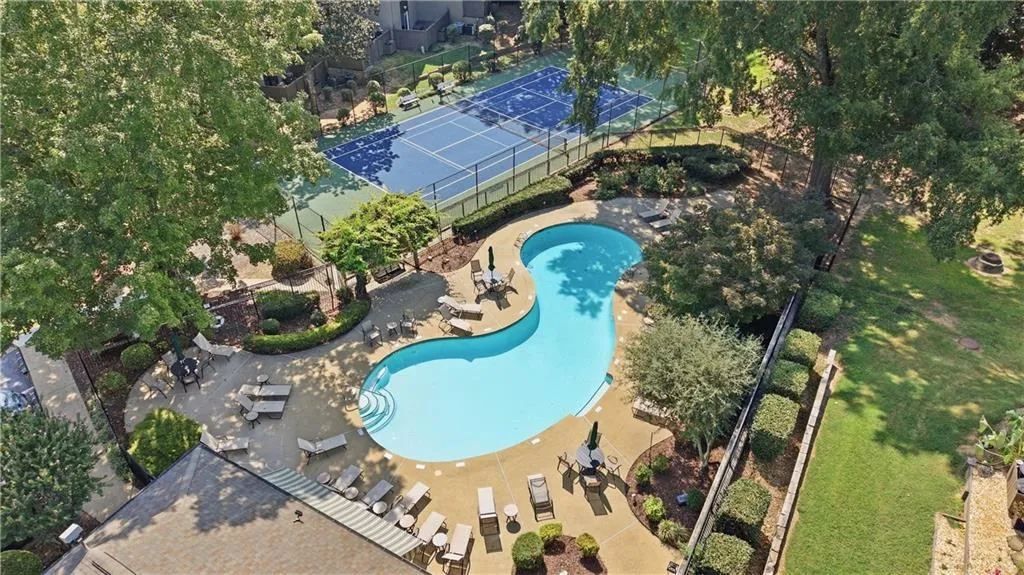 57 Ivy Trail Ne Unit 57, Atlanta, Georgia 30342, 2 Bedrooms Bedrooms, 0 ,2 BathroomsBathrooms,Residential,For Sale,57 Ivy Trail Ne Unit 57,7842286