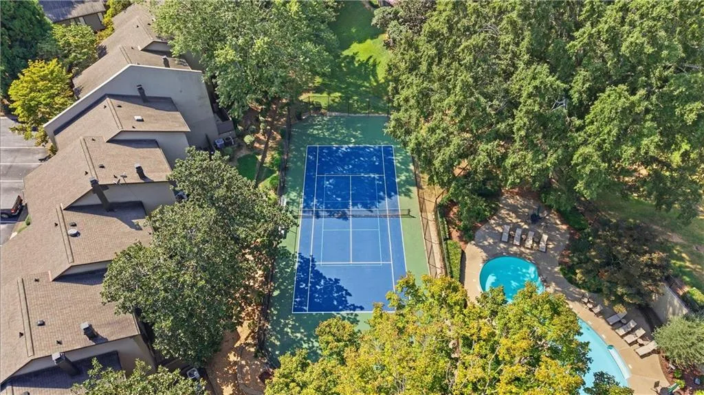 57 Ivy Trail Ne Unit 57, Atlanta, Georgia 30342, 2 Bedrooms Bedrooms, 0 ,2 BathroomsBathrooms,Residential,For Sale,57 Ivy Trail Ne Unit 57,7842286