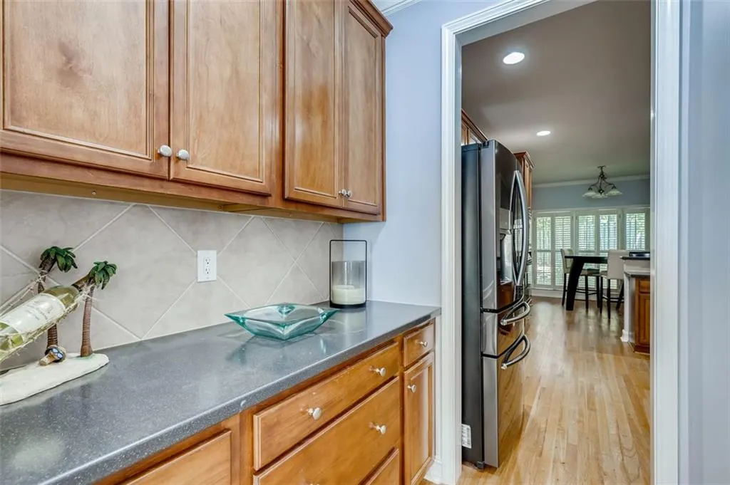 7258 Village Creek Trace, Atlanta, Georgia 30328, 4 Bedrooms Bedrooms, ,3 BathroomsBathrooms,Residential,Sold,7258 Village Creek Trace,6945060