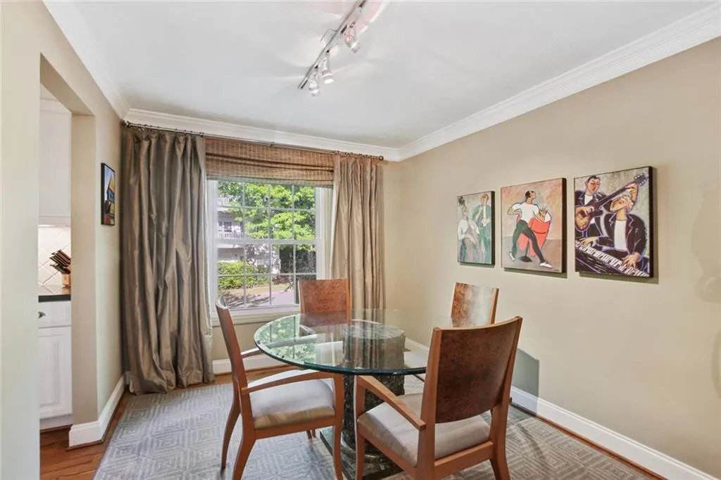 6904 Park Avenue, Sandy Springs, Georgia 30342, 2 Bedrooms Bedrooms, ,1 BathroomBathrooms,Residential,Sold,6904 Park Avenue,7033366