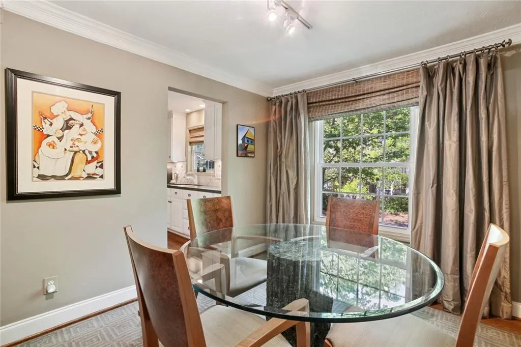 6904 Park Avenue, Sandy Springs, Georgia 30342, 2 Bedrooms Bedrooms, ,1 BathroomBathrooms,Residential,Sold,6904 Park Avenue,7033366