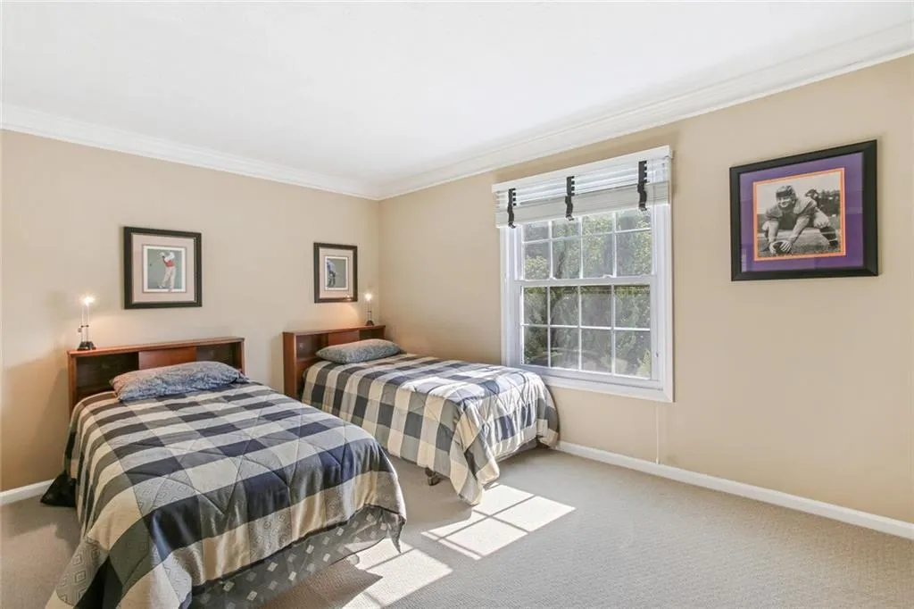 6904 Park Avenue, Sandy Springs, Georgia 30342, 2 Bedrooms Bedrooms, ,1 BathroomBathrooms,Residential,Sold,6904 Park Avenue,7033366