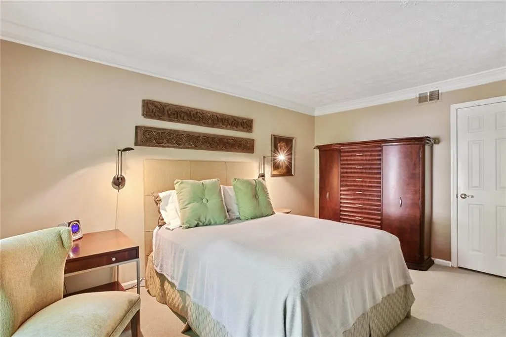 6904 Park Avenue, Sandy Springs, Georgia 30342, 2 Bedrooms Bedrooms, ,1 BathroomBathrooms,Residential,Sold,6904 Park Avenue,7033366