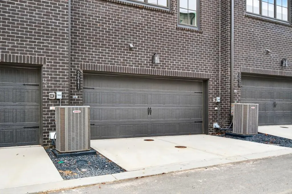 2641 Mackintosh Court, Brookhaven, Georgia 30319, 3 Bedrooms Bedrooms, ,3 BathroomsBathrooms,Residential,For Sale,2641 Mackintosh Court,7690566