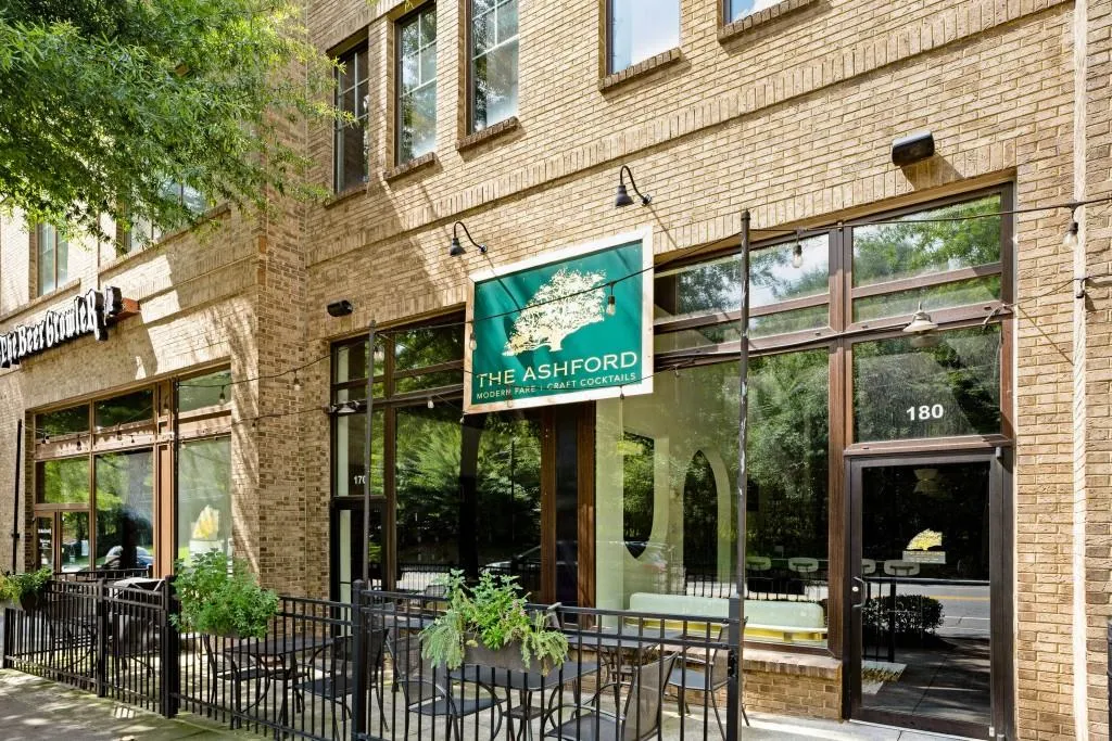 2641 Mackintosh Court, Brookhaven, Georgia 30319, 3 Bedrooms Bedrooms, ,3 BathroomsBathrooms,Residential,For Sale,2641 Mackintosh Court,7690566