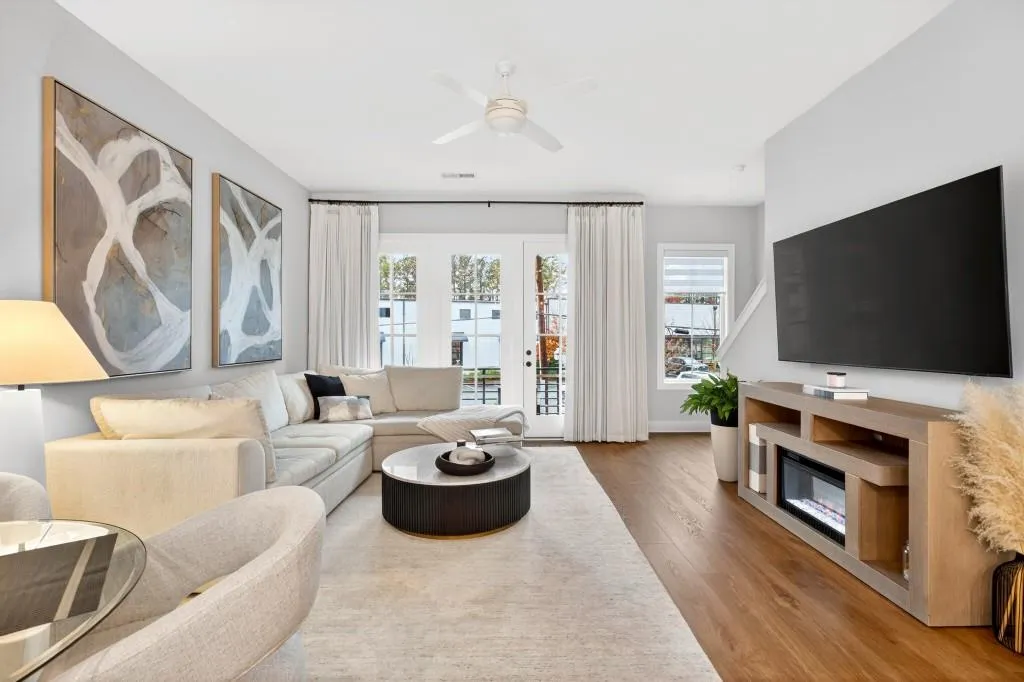 2641 Mackintosh Court, Brookhaven, Georgia 30319, 3 Bedrooms Bedrooms, ,3 BathroomsBathrooms,Residential,For Sale,2641 Mackintosh Court,7690566