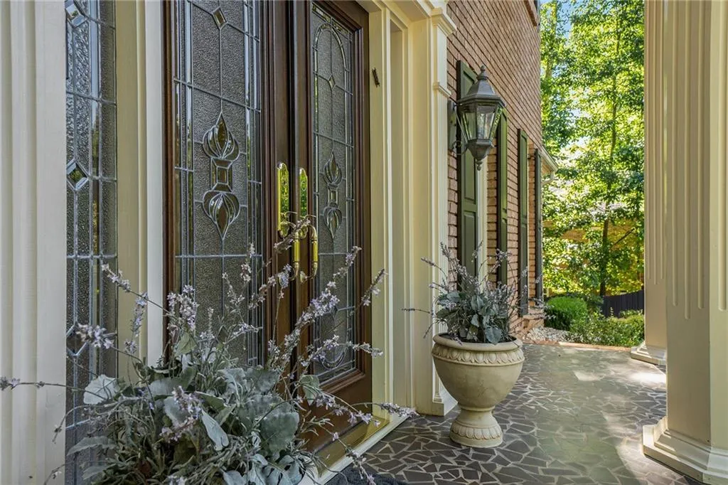 2080 Old Dominion Road, Atlanta, Georgia 30350, 6 Bedrooms Bedrooms, ,5 BathroomsBathrooms,Residential,For Sale,2080 Old Dominion Road,7580695