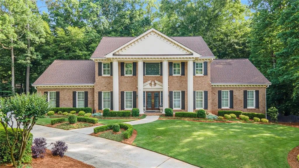 2080 Old Dominion Road, Atlanta, Georgia 30350, 6 Bedrooms Bedrooms, ,5 BathroomsBathrooms,Residential,For Sale,2080 Old Dominion Road,7580695
