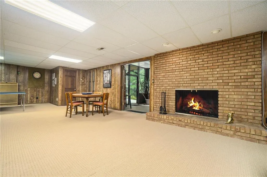 2080 Old Dominion Road, Atlanta, Georgia 30350, 6 Bedrooms Bedrooms, ,5 BathroomsBathrooms,Residential,For Sale,2080 Old Dominion Road,7580695