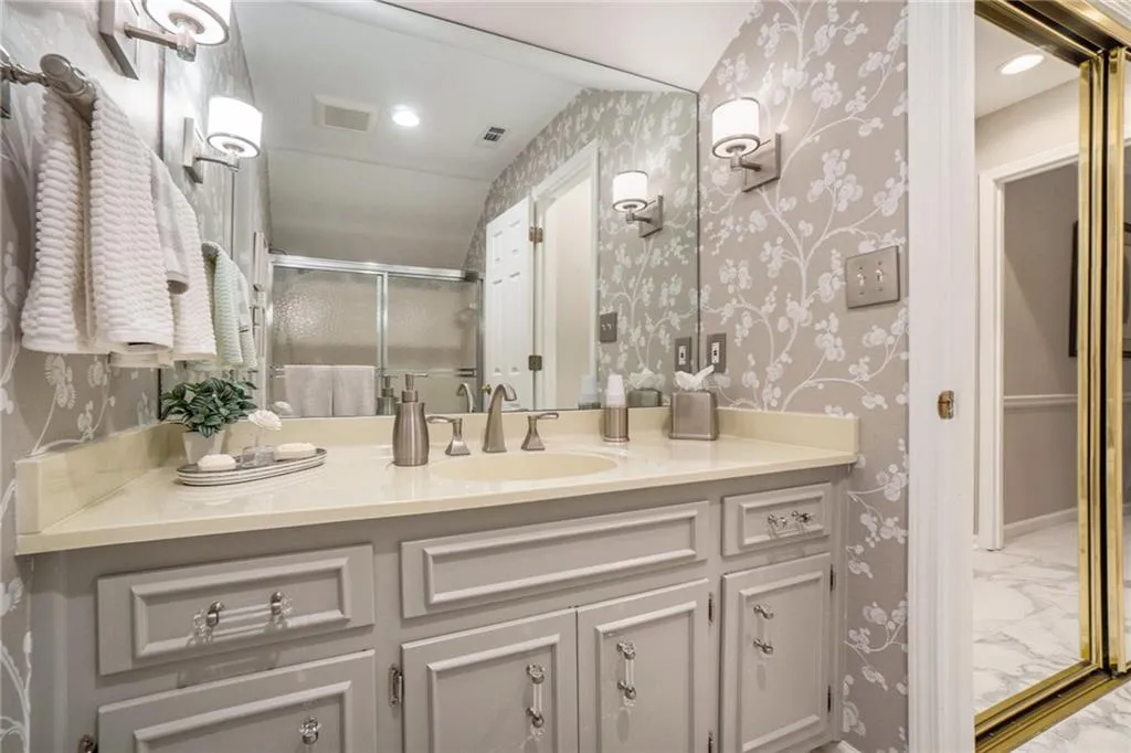 2080 Old Dominion Road, Atlanta, Georgia 30350, 6 Bedrooms Bedrooms, ,5 BathroomsBathrooms,Residential,For Sale,2080 Old Dominion Road,7580695