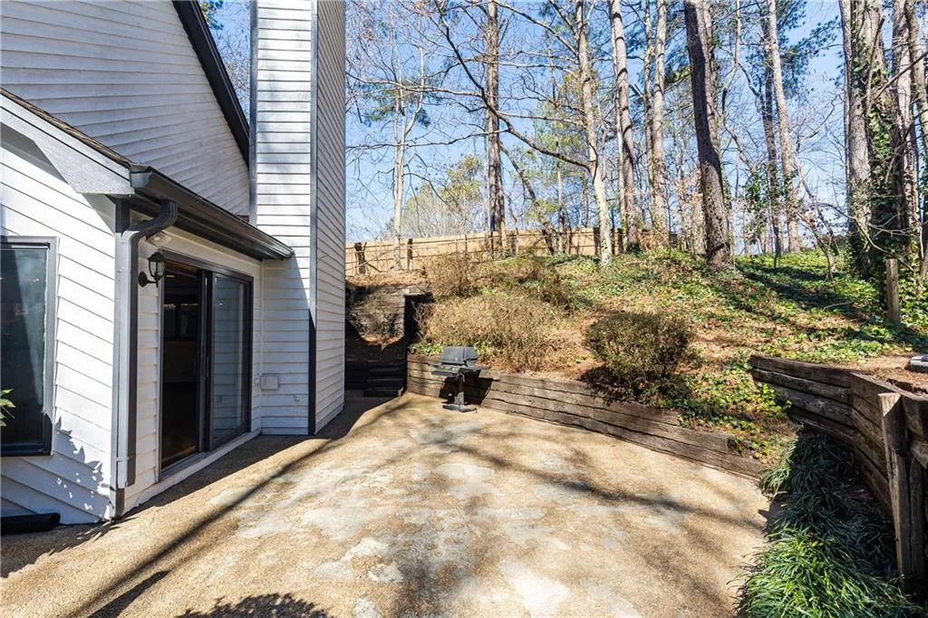 320 Benita Trace, Sandy Springs, Georgia 30328, 5 Bedrooms Bedrooms, ,3 BathroomsBathrooms,Residential,Sold,320 Benita Trace,6999008
