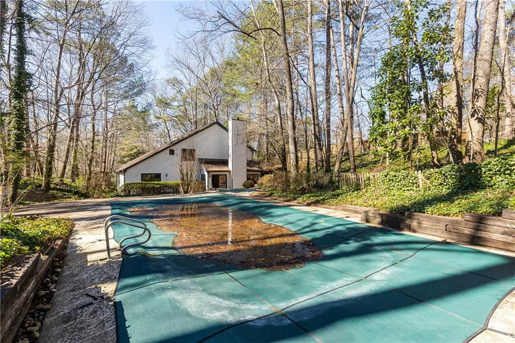 320 Benita Trace, Sandy Springs, Georgia 30328, 5 Bedrooms Bedrooms, ,3 BathroomsBathrooms,Residential,Sold,320 Benita Trace,6999008