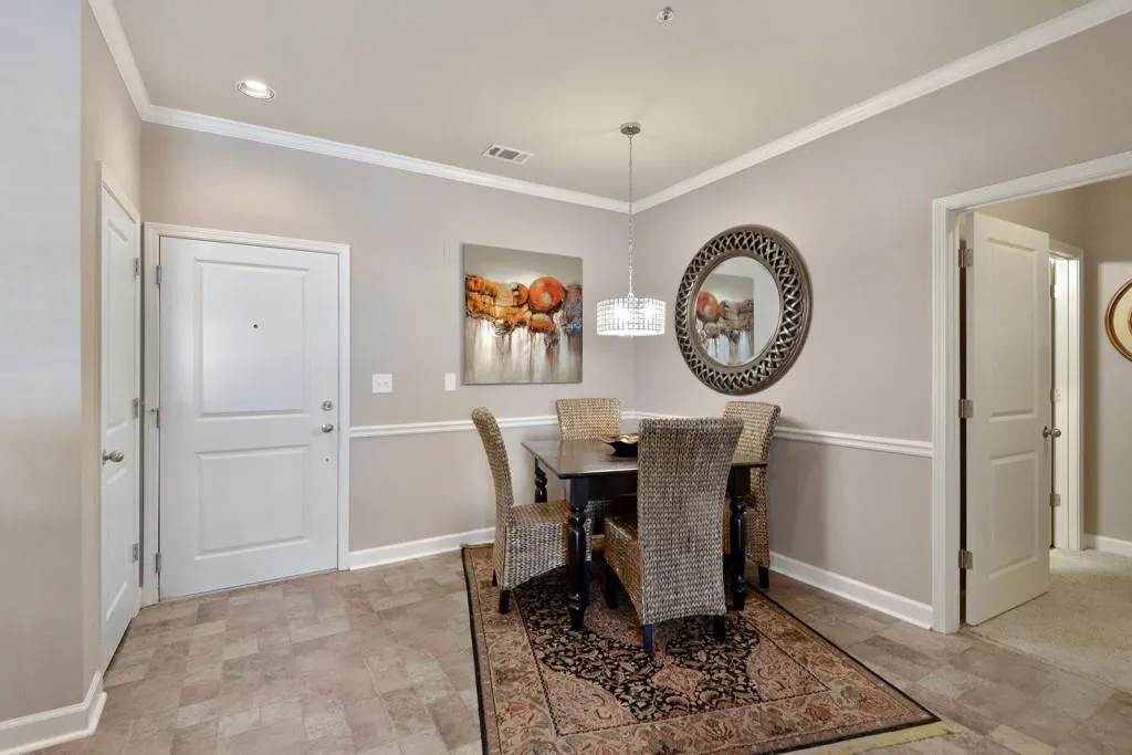 7265 Glisten Avenue Unit 113, Sandy Springs, Georgia 30328, 1 Bedroom Bedrooms, ,1 BathroomBathrooms,Residential,Sold,7265 Glisten Avenue Unit 113,6528587