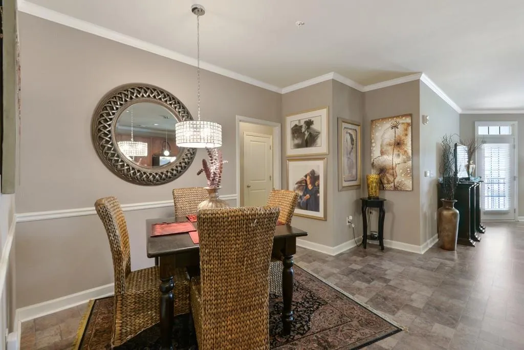 7265 Glisten Avenue Unit 113, Sandy Springs, Georgia 30328, 1 Bedroom Bedrooms, ,1 BathroomBathrooms,Residential,Sold,7265 Glisten Avenue Unit 113,6528587