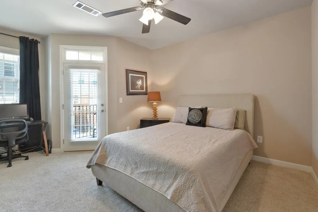 7265 Glisten Avenue Unit 113, Sandy Springs, Georgia 30328, 1 Bedroom Bedrooms, ,1 BathroomBathrooms,Residential,Sold,7265 Glisten Avenue Unit 113,6528587