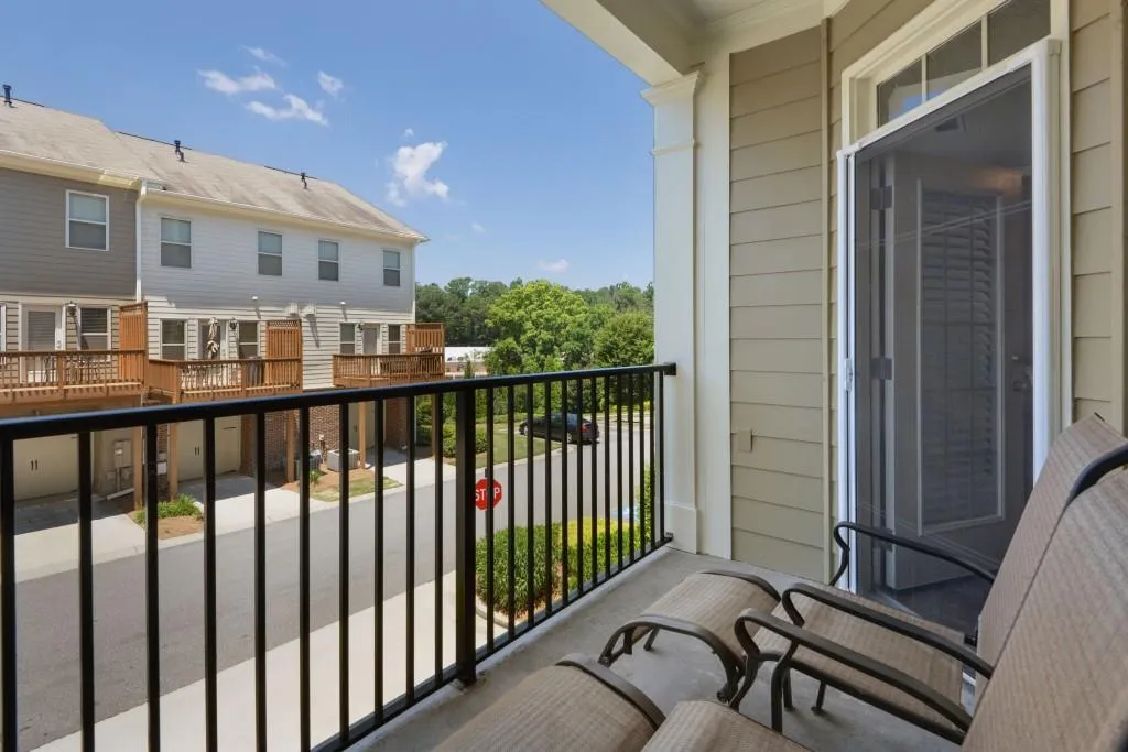 7265 Glisten Avenue Unit 113, Sandy Springs, Georgia 30328, 1 Bedroom Bedrooms, ,1 BathroomBathrooms,Residential,Sold,7265 Glisten Avenue Unit 113,6528587