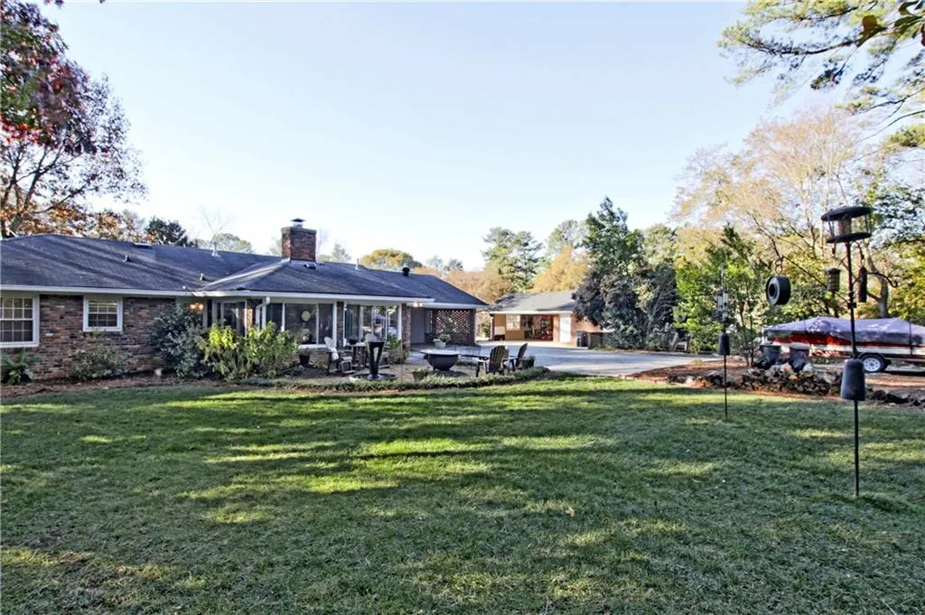 520 Gerry Lane Ne, Sandy Springs, Georgia 30328, 3 Bedrooms Bedrooms, ,2 BathroomsBathrooms,Residential,Sold,520 Gerry Lane Ne,5781281
