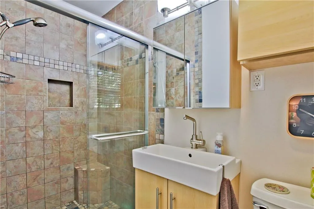 520 Gerry Lane Ne, Sandy Springs, Georgia 30328, 3 Bedrooms Bedrooms, ,2 BathroomsBathrooms,Residential,Sold,520 Gerry Lane Ne,5781281