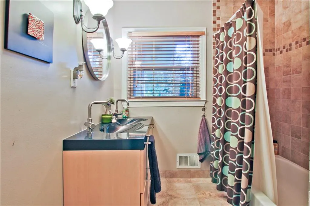 520 Gerry Lane Ne, Sandy Springs, Georgia 30328, 3 Bedrooms Bedrooms, ,2 BathroomsBathrooms,Residential,Sold,520 Gerry Lane Ne,5781281