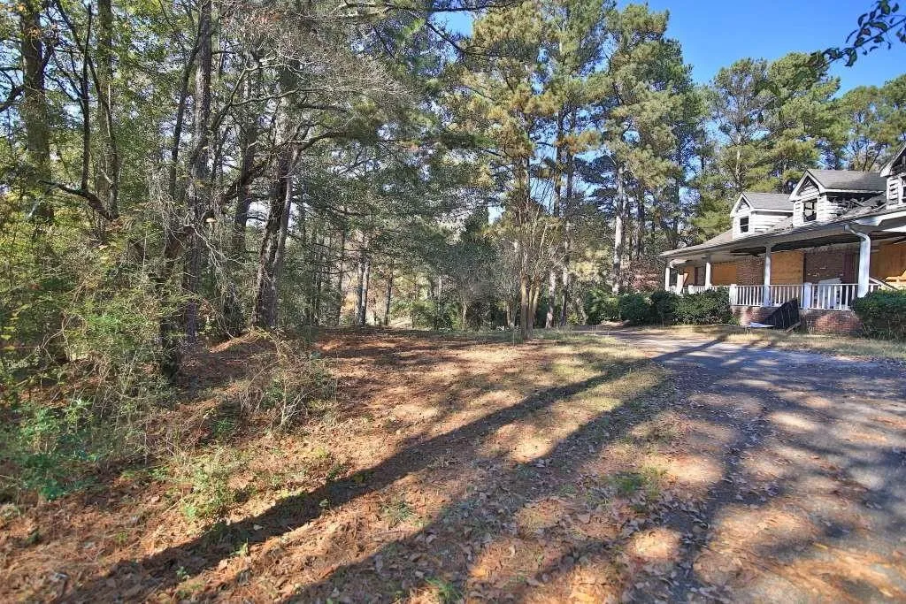 1635 Chevron Way, Sandy Springs, Georgia 30350, 4 Bedrooms Bedrooms, ,3 BathroomsBathrooms,Residential,Sold,1635 Chevron Way,5931427