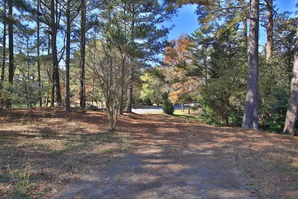 1635 Chevron Way, Sandy Springs, Georgia 30350, 4 Bedrooms Bedrooms, ,3 BathroomsBathrooms,Residential,Sold,1635 Chevron Way,5931427