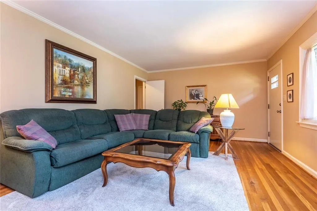 6117 Harleston Road, Sandy Springs, Georgia 30328, 3 Bedrooms Bedrooms, ,2 BathroomsBathrooms,Residential,Sold,6117 Harleston Road,6597346