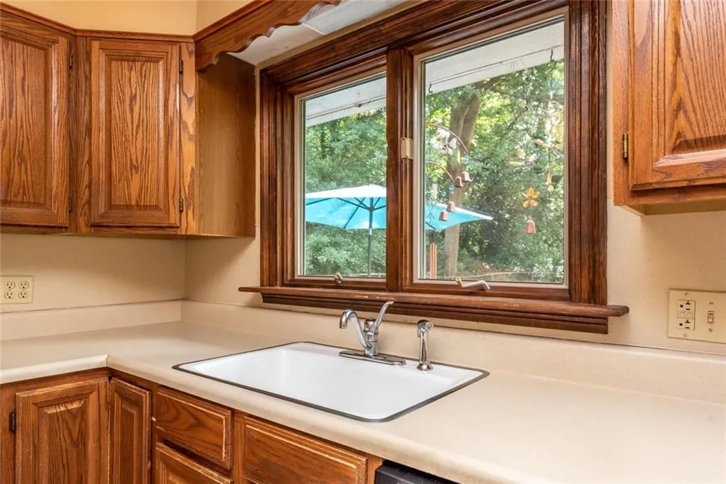 6117 Harleston Road, Sandy Springs, Georgia 30328, 3 Bedrooms Bedrooms, ,2 BathroomsBathrooms,Residential,Sold,6117 Harleston Road,6597346