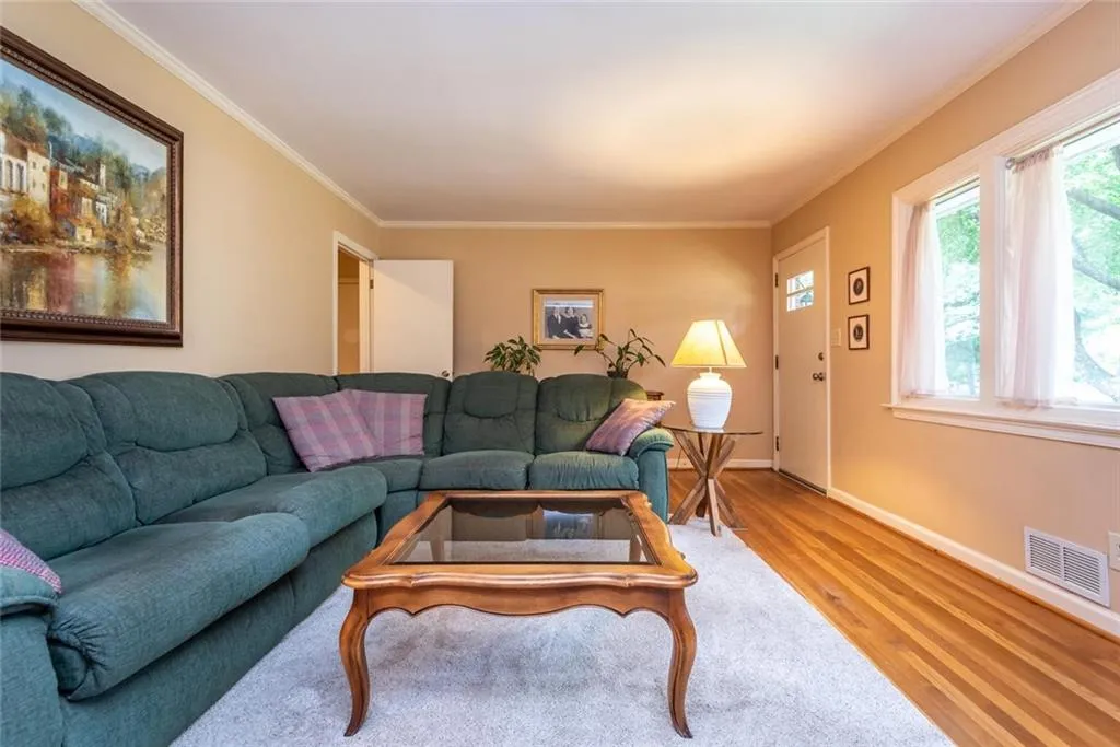 6117 Harleston Road, Sandy Springs, Georgia 30328, 3 Bedrooms Bedrooms, ,2 BathroomsBathrooms,Residential,Sold,6117 Harleston Road,6597346