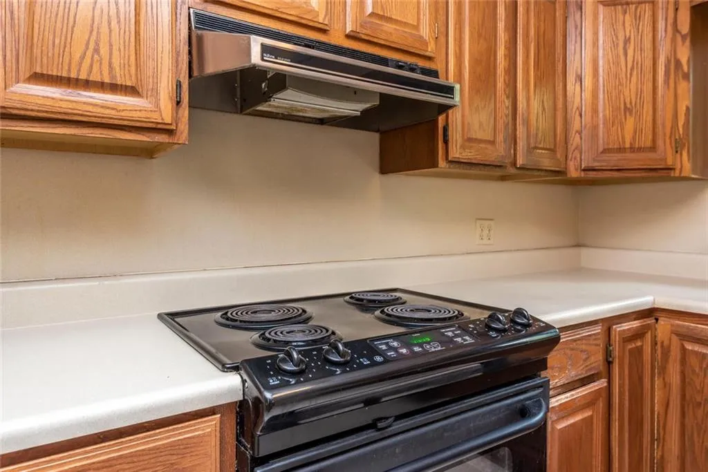 6117 Harleston Road, Sandy Springs, Georgia 30328, 3 Bedrooms Bedrooms, ,2 BathroomsBathrooms,Residential,Sold,6117 Harleston Road,6597346