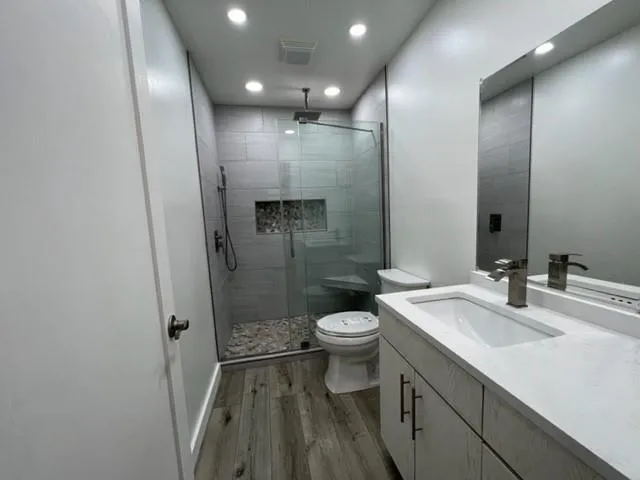 5641 Kingsport Drive Unit 8, Sandy Springs, Georgia 30342, 2 Bedrooms Bedrooms, ,1 BathroomBathrooms,Residential,Sold,5641 Kingsport Drive Unit 8,7091881