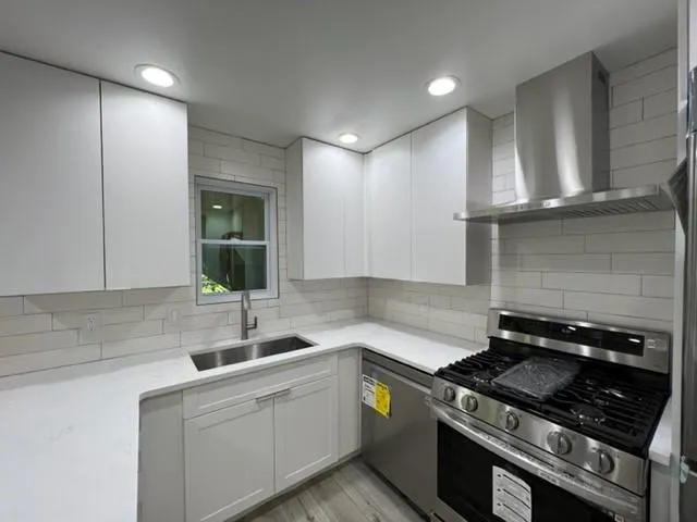 5641 Kingsport Drive Unit 8, Sandy Springs, Georgia 30342, 2 Bedrooms Bedrooms, ,1 BathroomBathrooms,Residential,Sold,5641 Kingsport Drive Unit 8,7091881