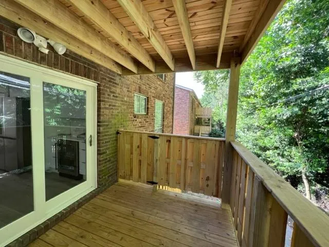 5641 Kingsport Drive Unit 8, Sandy Springs, Georgia 30342, 2 Bedrooms Bedrooms, ,1 BathroomBathrooms,Residential,Sold,5641 Kingsport Drive Unit 8,7091881